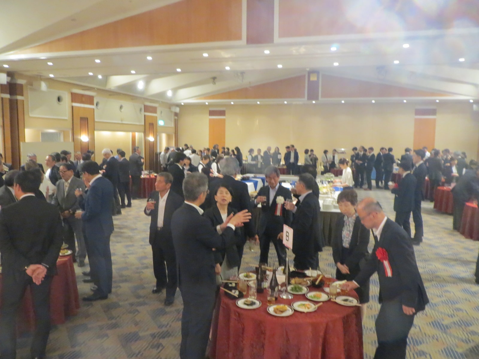 交流会会場内